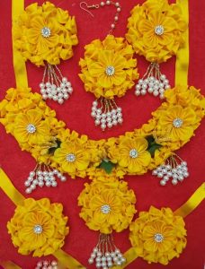Aasha Fashion Jewellery Manufacturer Royal Artificial Yellow Flower Jewellery Set for Women & Girls for Haldi, Mehndi, Wedding & Bridal Wear