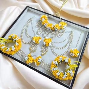 Floral Necklace, Earings, Bracelets & Mang Tika for Haldi Mehndi Ceremony For Women & Girls